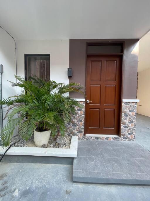 Apartment Urban Escape By Collab At Sta Monica Estate-tisa Cebu