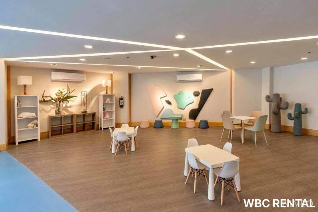 Apartment Solinea Tower 3, Lazuli 2709a