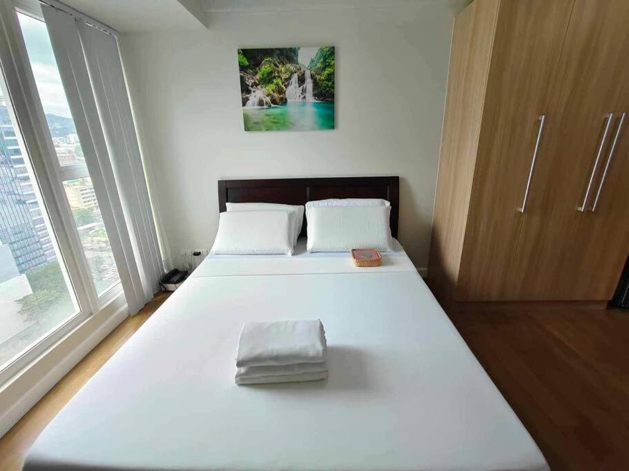 Solinea Tower 3, Lazuli 2506a Apartment Cebu