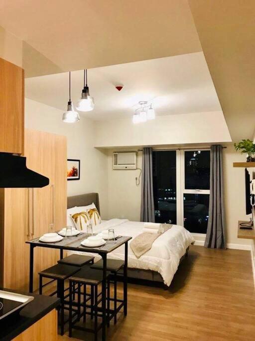 Solinea Tower 3, Lazuli 2015b Apartment