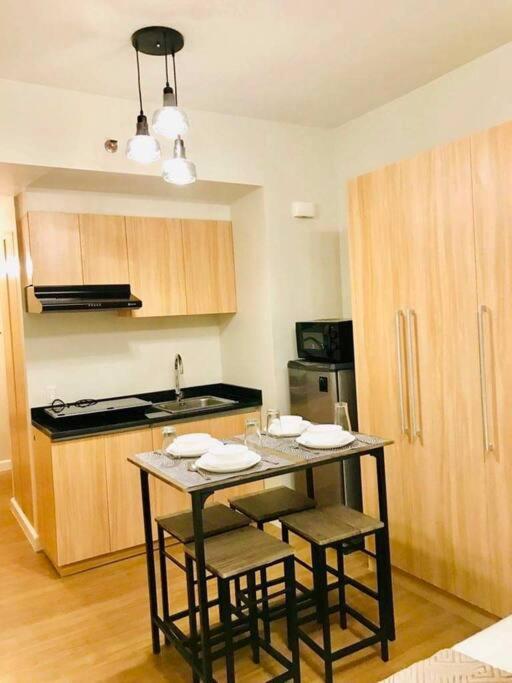 Solinea Tower 3, Lazuli 2015b Apartment *