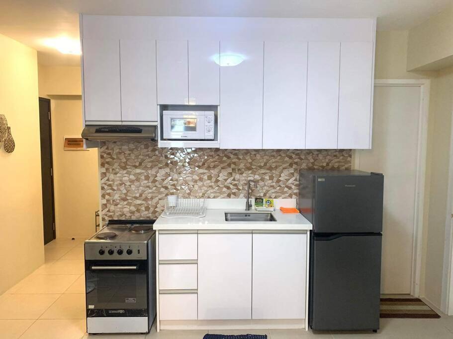 Avida Towers Riala T2 2br Apartment *