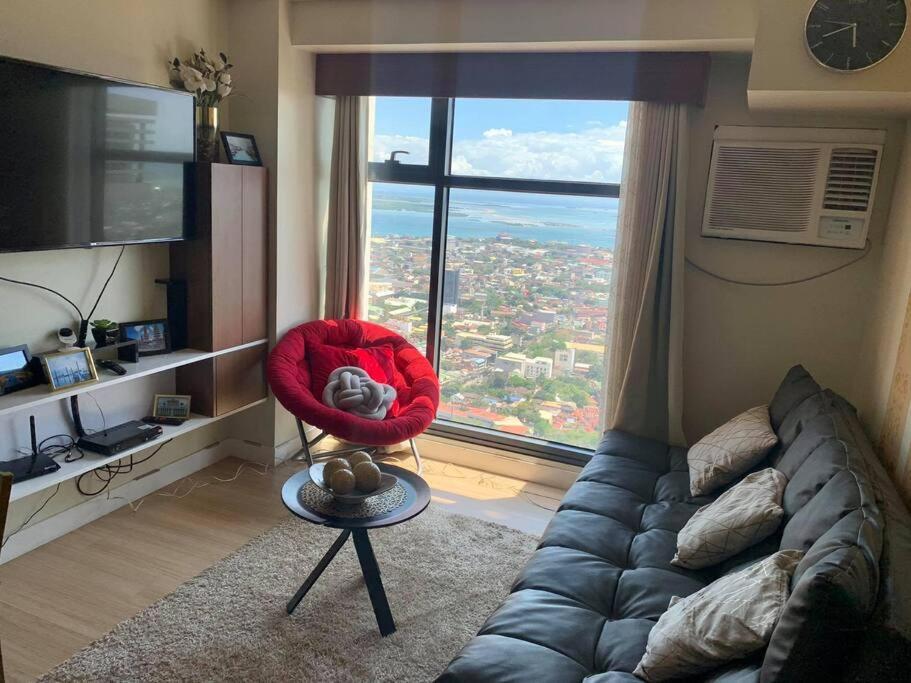 Horizons 101 T1 1-bedroom Apartment *