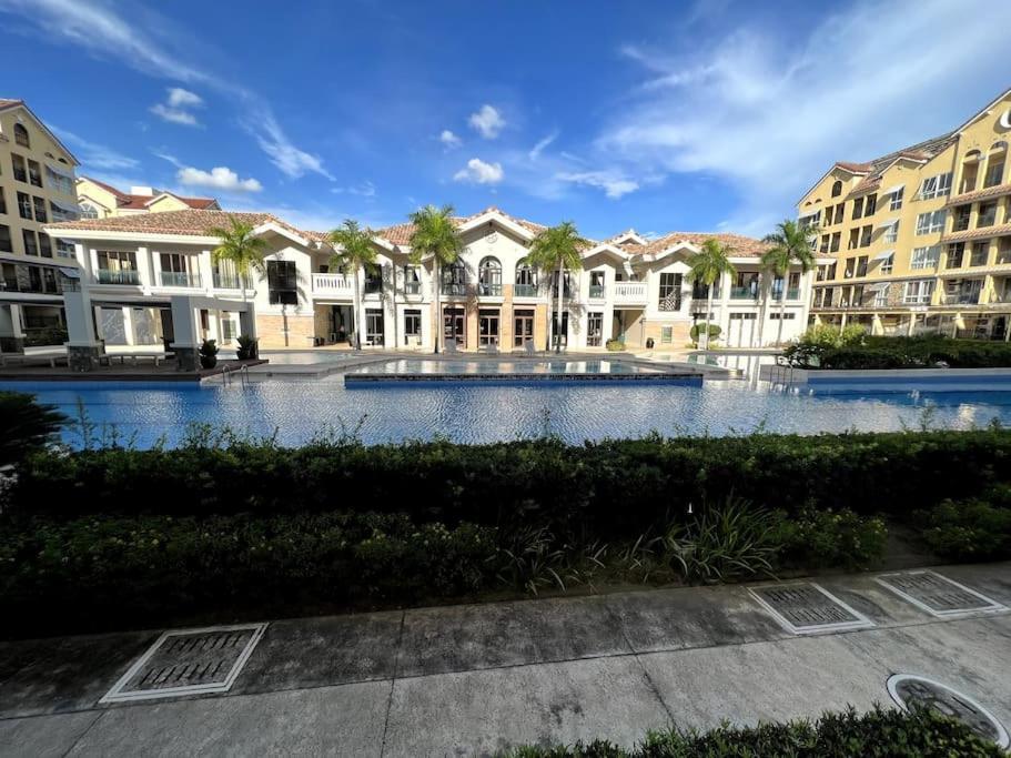 Amalfi De Mare T2 Unit 104 2br Internet Netflix Cebu