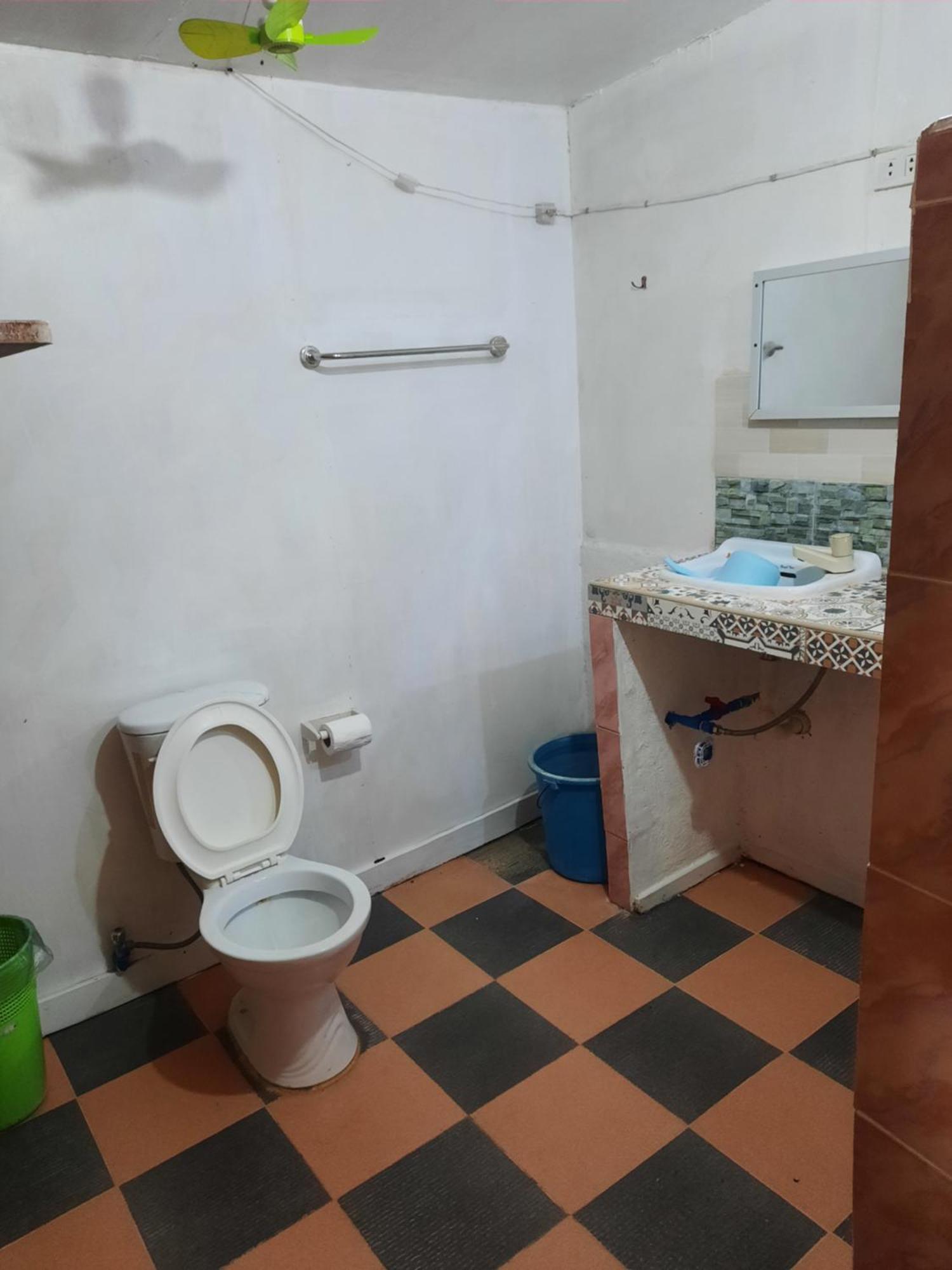Bed & Breakfast Cronin Residences Oslob