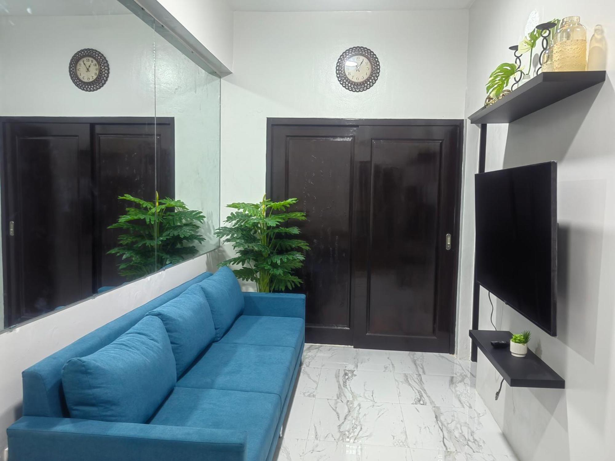 Mia Casa One Pavillon Place *