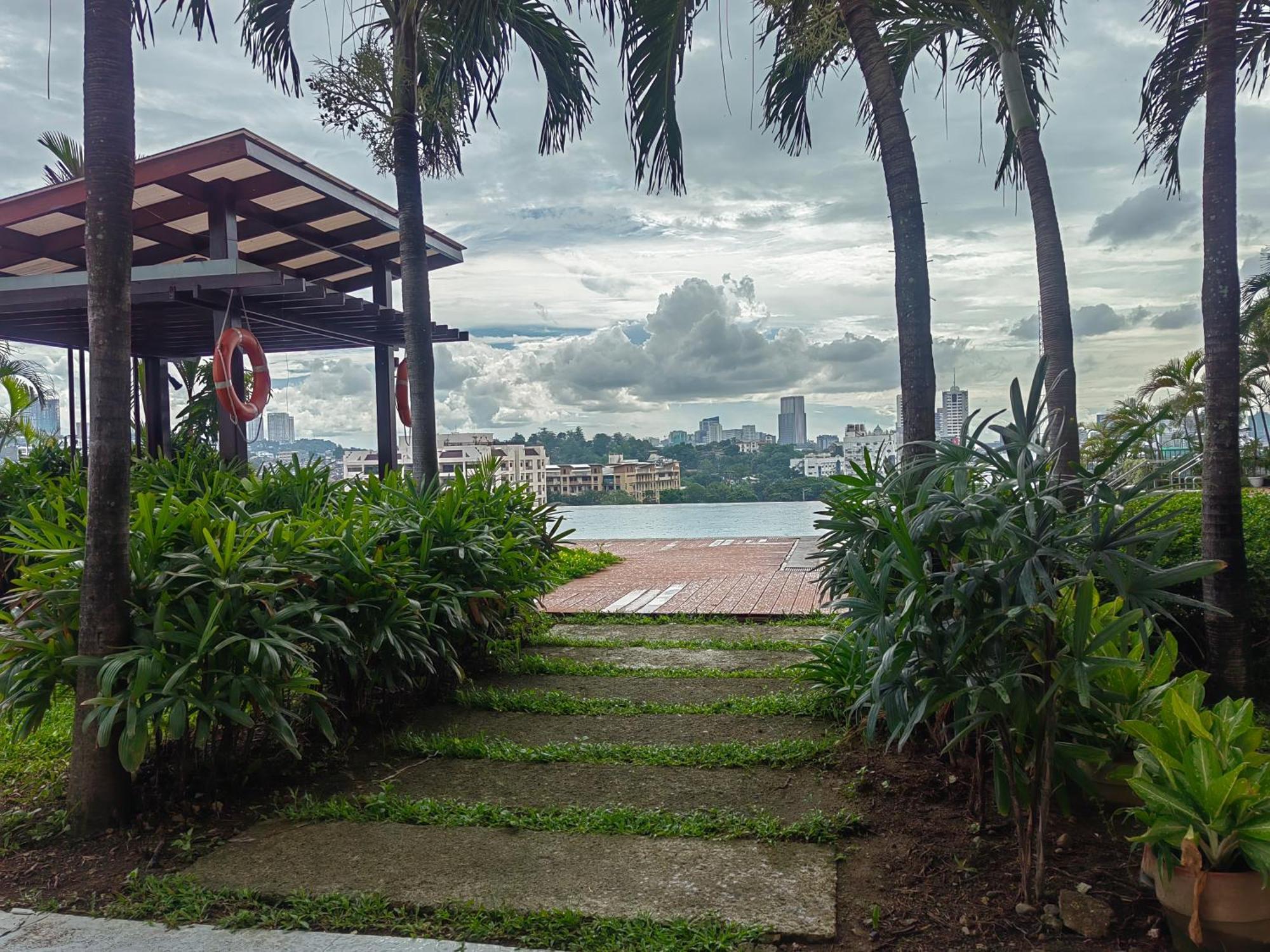 Mia Casa One Pavillon Place *