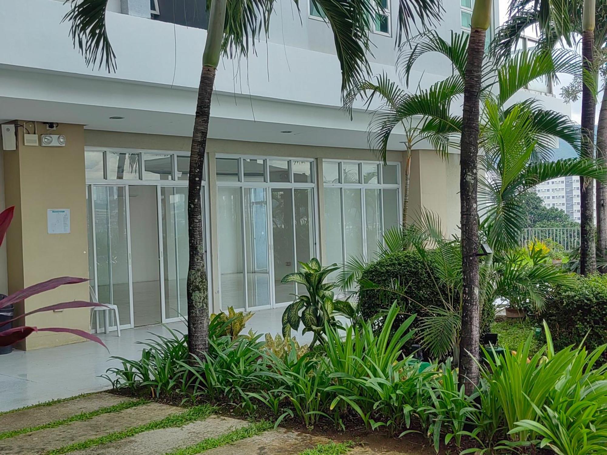 Mia Casa One Pavillon Place * Cebu