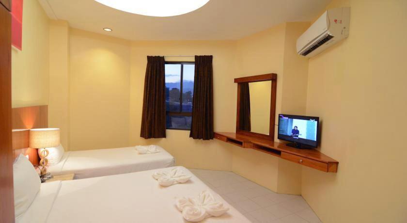 Tsai And Residences Hotel 2*