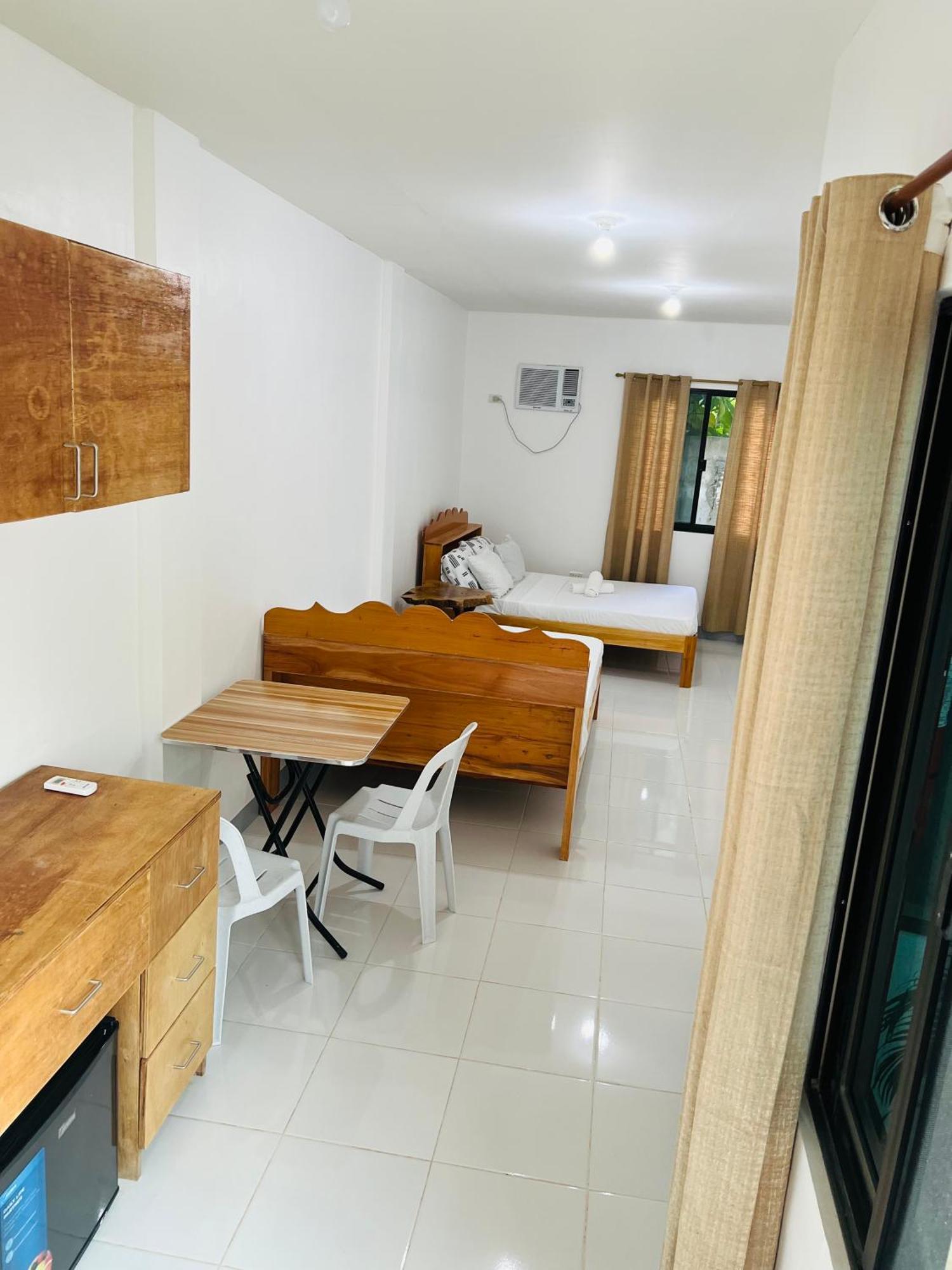 Gjes And Guest house
