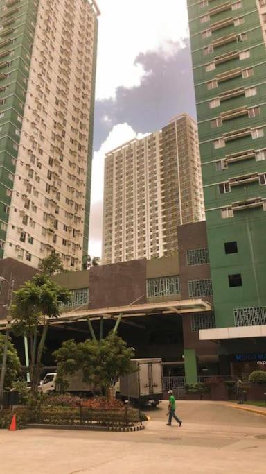 2 Bedroom Unit, Avida Tower Riala By Villahermia *