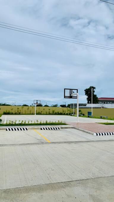 Nearest In Airport, Malls &school Apartment Lapu-Lapu City