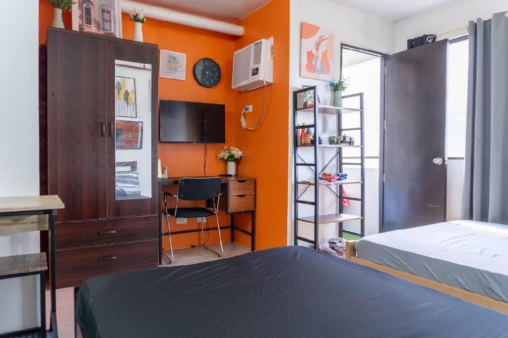 Nearest In Airport, Malls &school Apartment