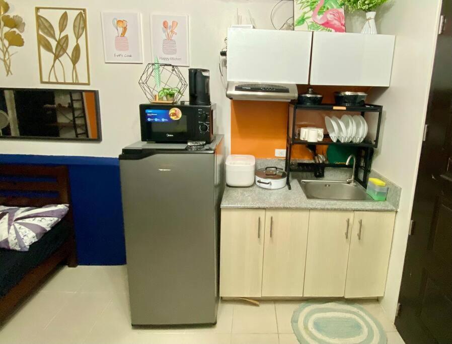 Nearest In Airport, Malls &school Apartment