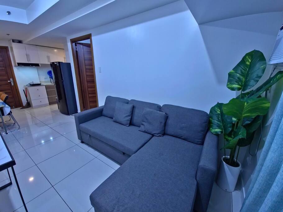 1br T2 With Balcony Panoramic View At Horizons 101 Apartment