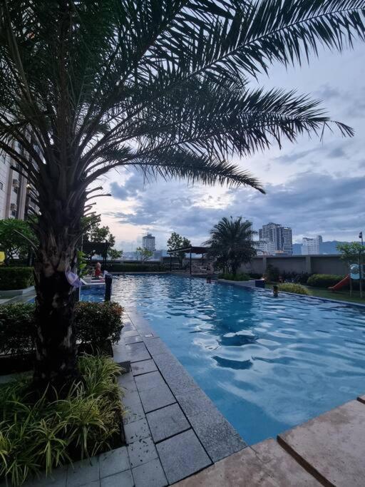 Apartment 1br T2 With Balcony Panoramic View At Horizons 101 Cebu