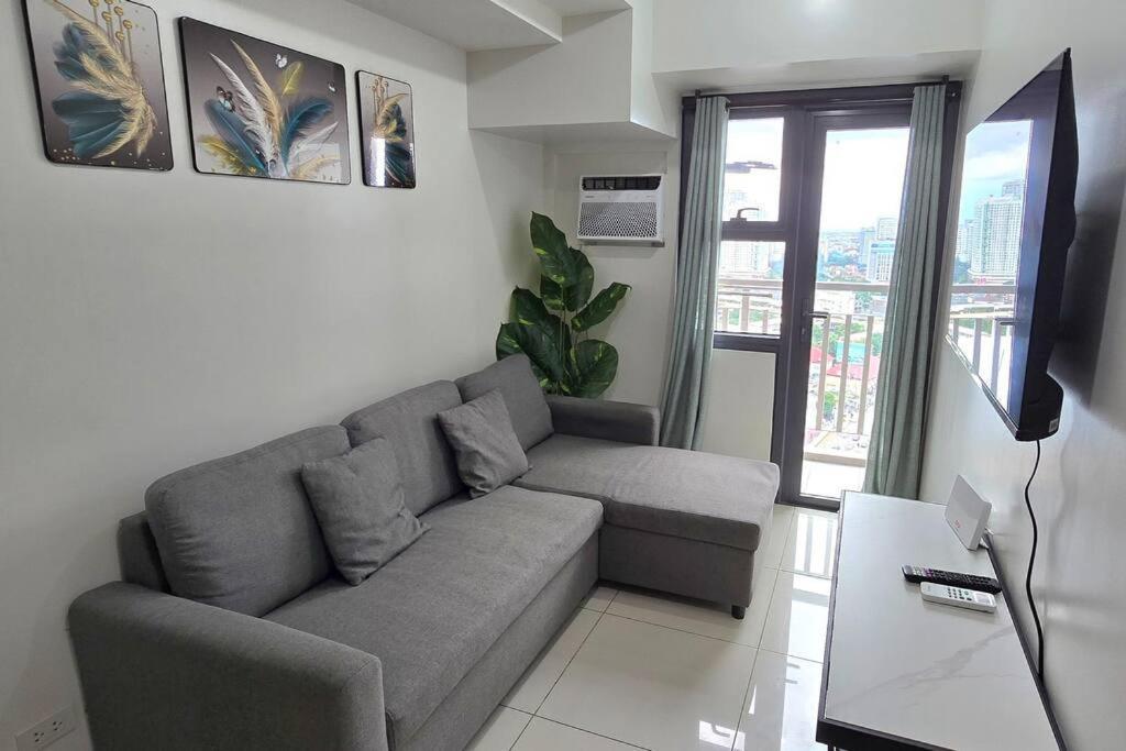 Apartment 1br T2 With Balcony Panoramic View At Horizons 101 *