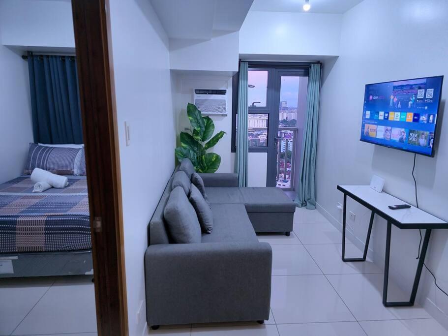 1br T2 With Balcony Panoramic View At Horizons 101 Cebu