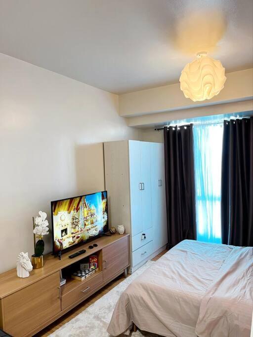 Apartment Newly Renovated Cozy Desk & View In Avida It Park