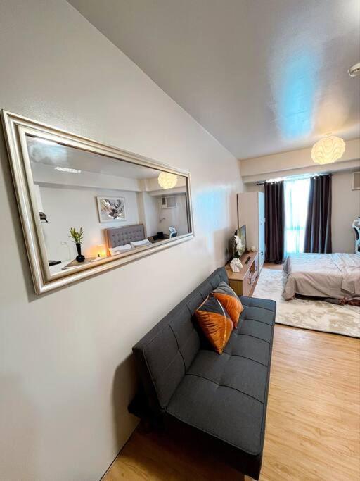 Newly Renovated Cozy Desk & View In Avida It Park *