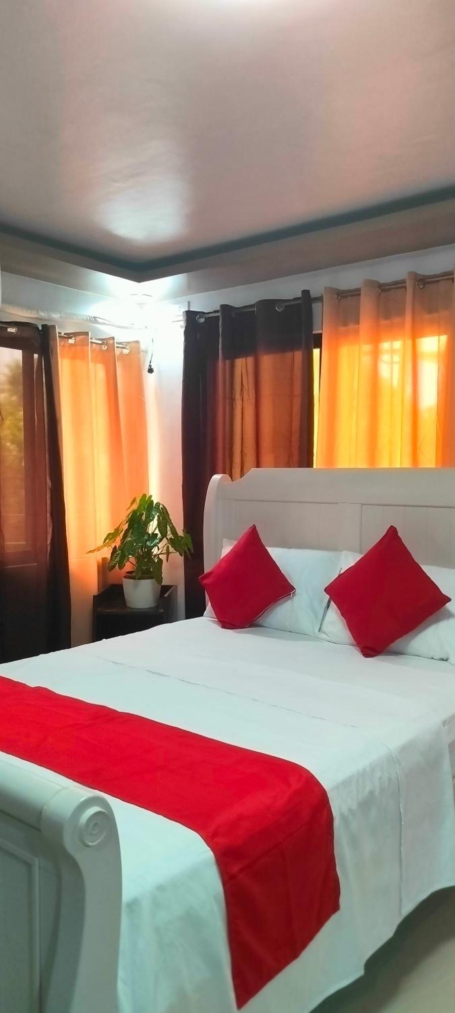 Pacifico's Hostel
