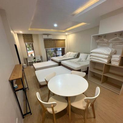 Happynest In Santa Fe Bantayan Island Aparthotel Pooc