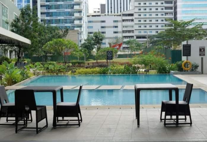 Villahermia Staycation Avida Riala, It Park Apartment Cebu