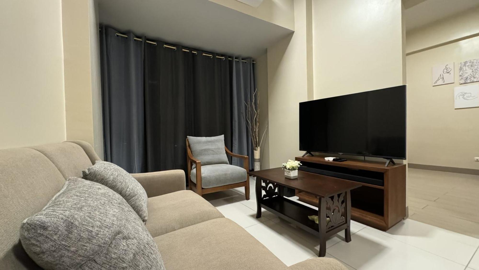 Mactan Newtown 1-bedroom Unit With Pool View And Seaview Apartment Lapu-Lapu City