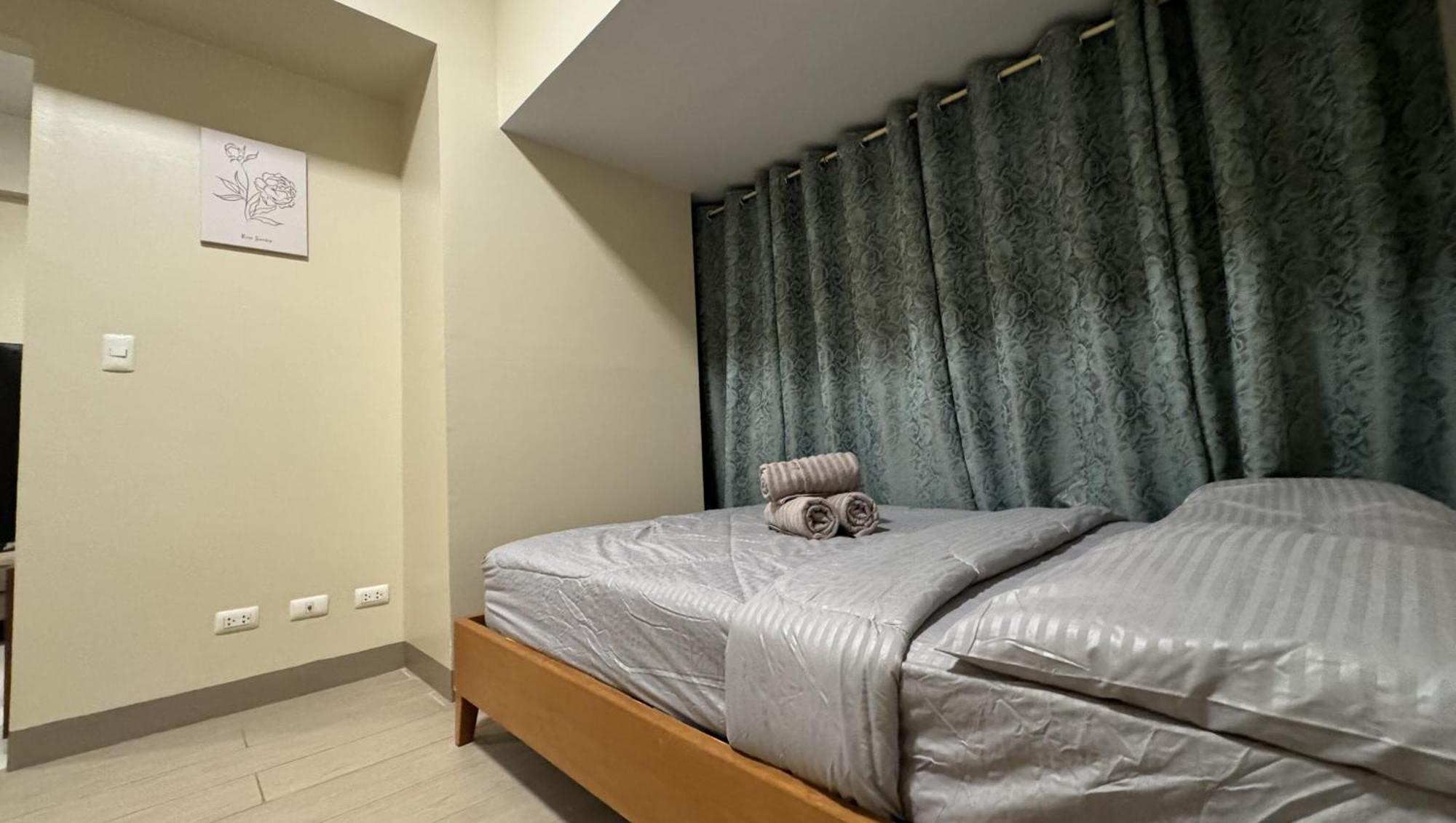 Apartment Mactan Newtown 1-bedroom Unit With Pool View And Seaview Lapu-Lapu City
