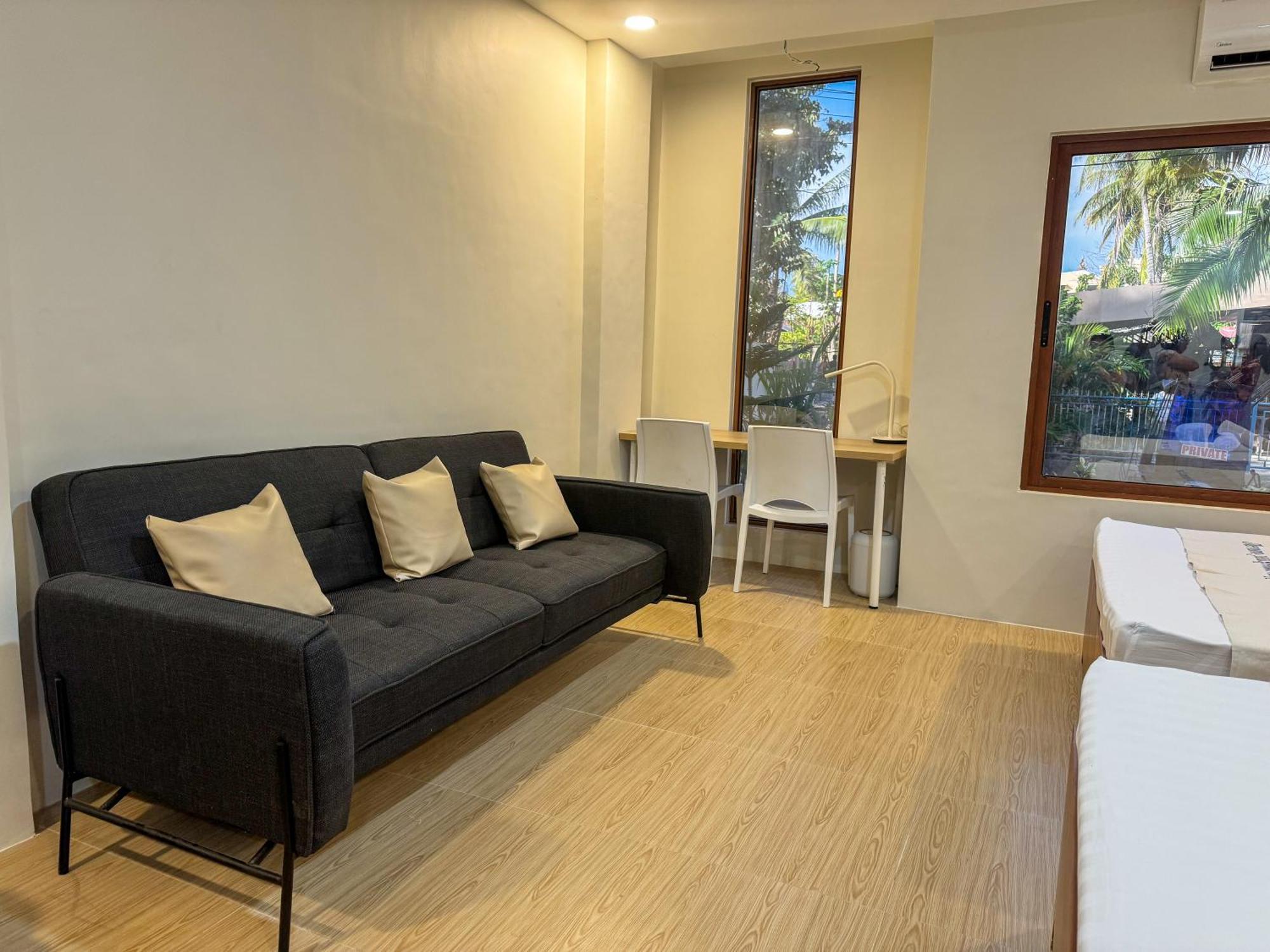 Aparthotel Happynest In Santa Fe Bantayan Island Pooc