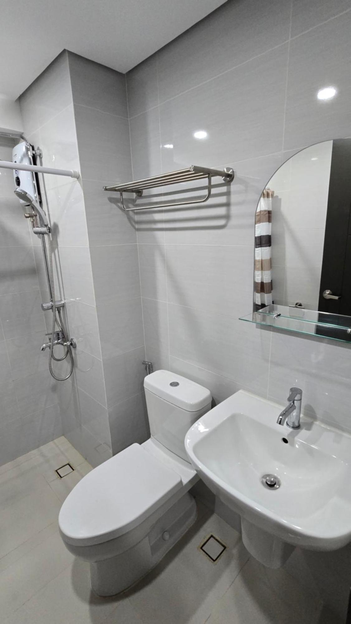Apartment Cozy At Baseline Prestige In The Heart Of
