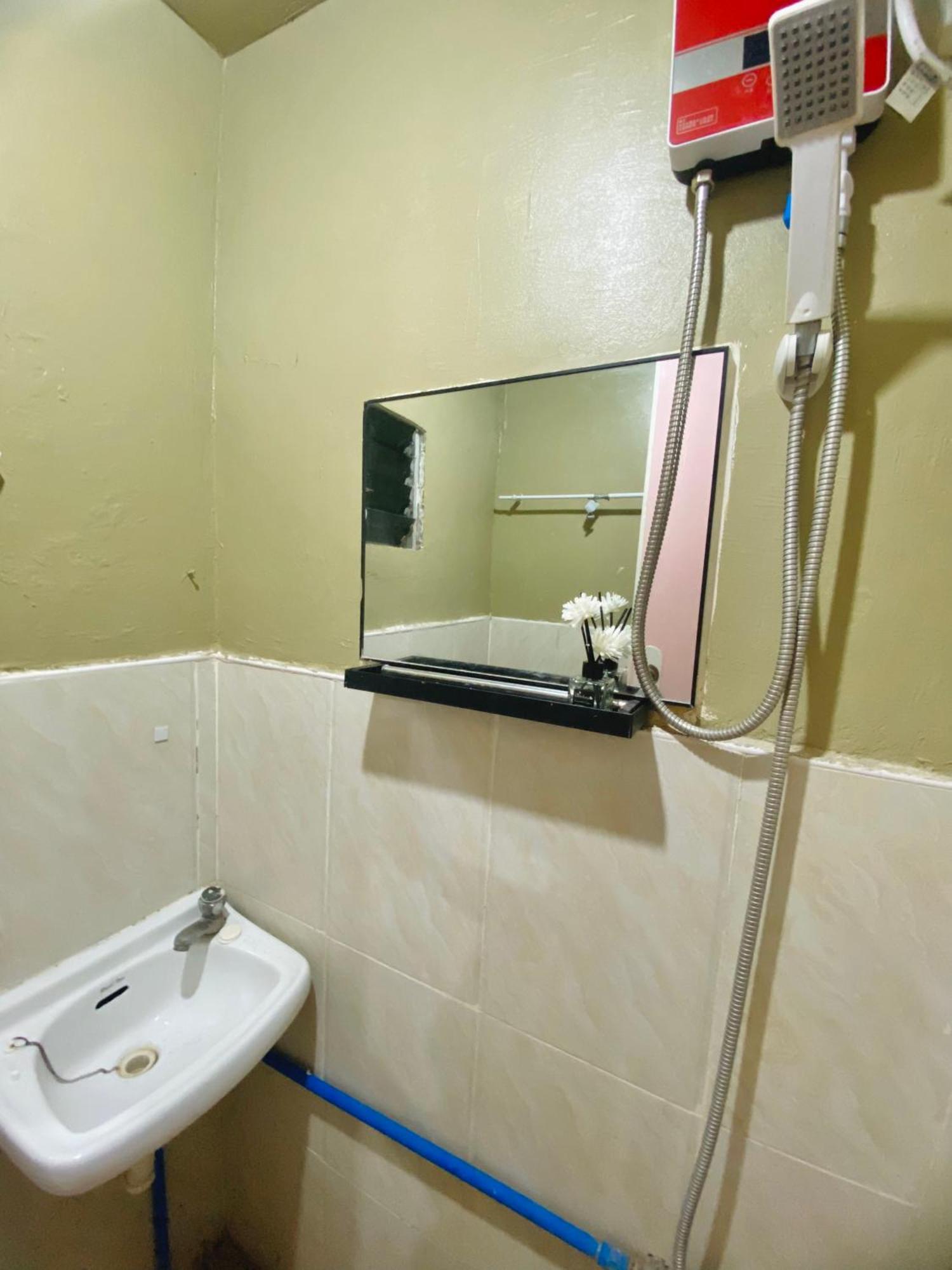 Hostel Byahero's Eskapo *
