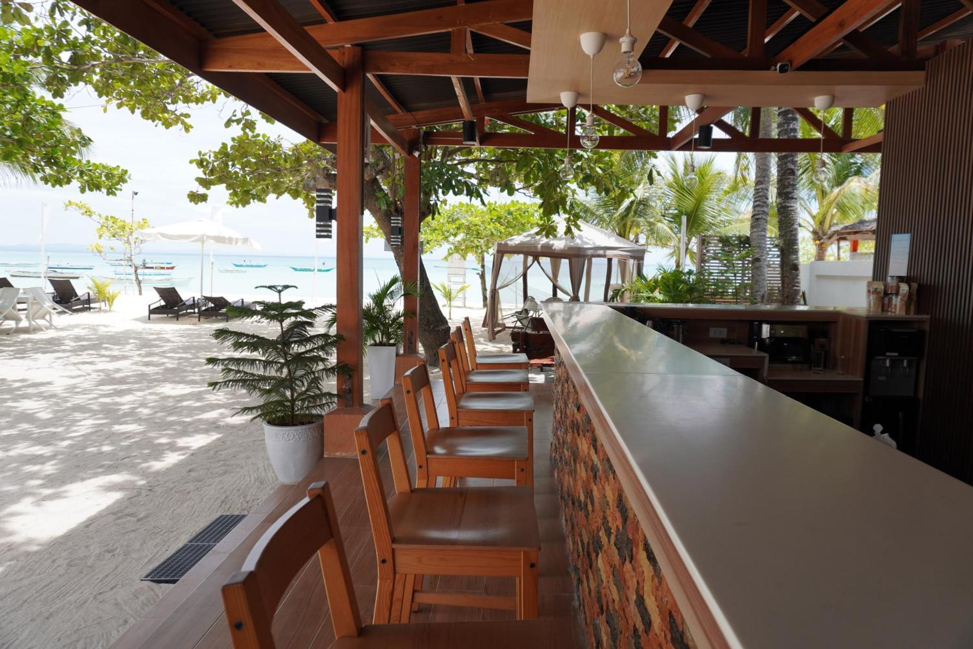 Costa Liz Island Hotel