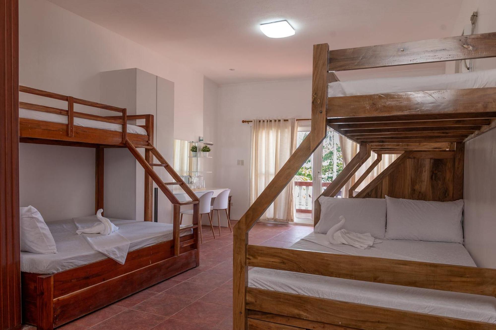 Hotel Costa Liz Island Pooc
