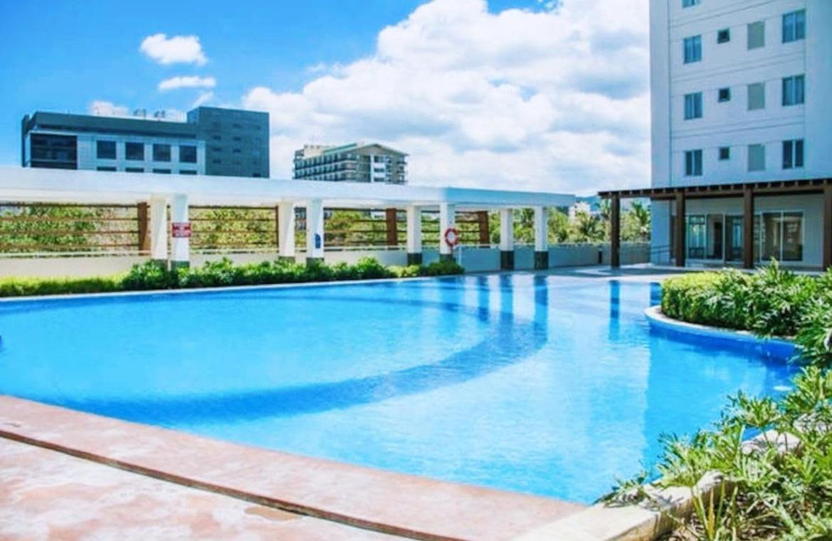 Newly Renovated Cozy Desk & View In Avida It Park Apartment Cebu