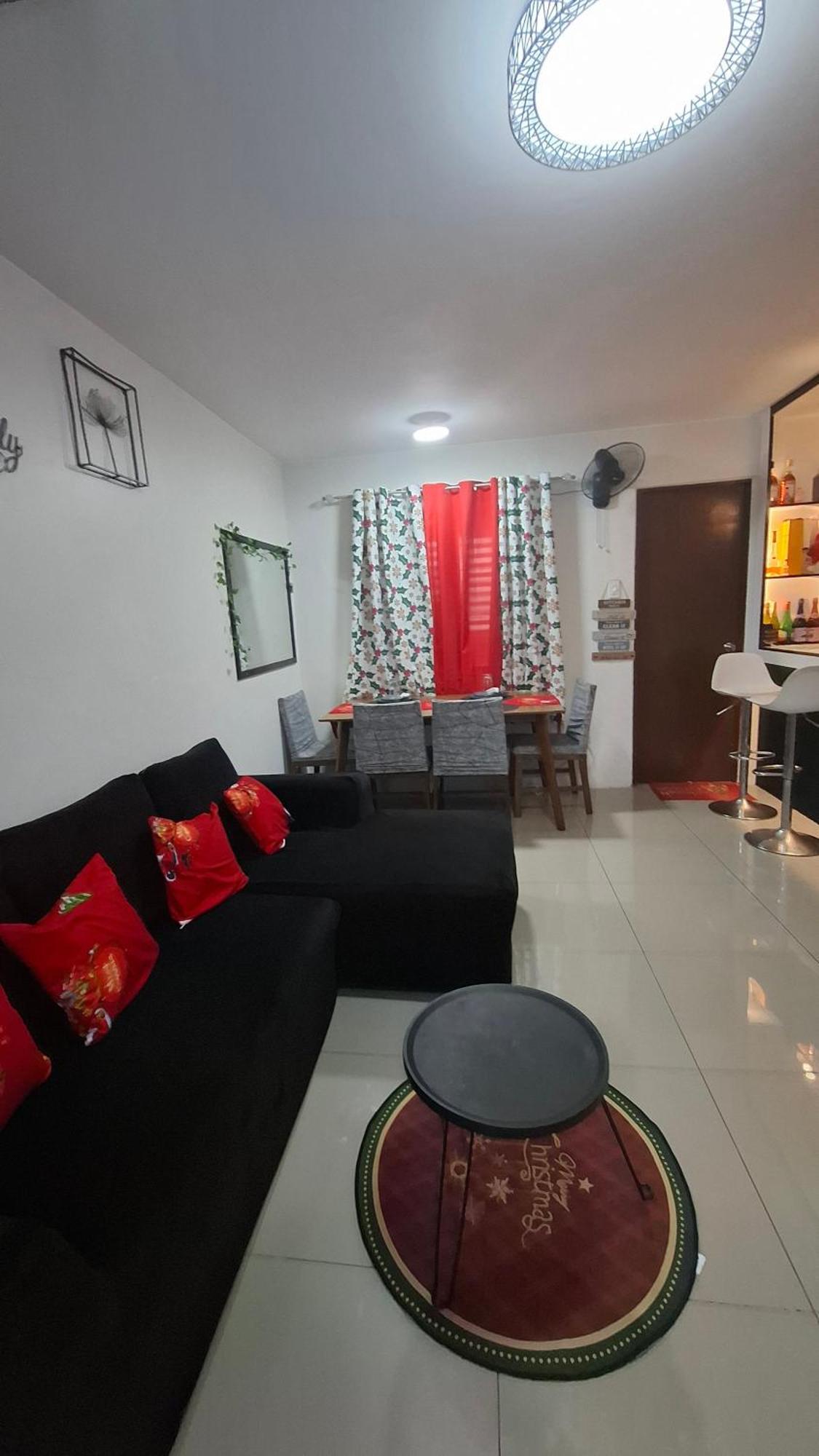Four Es Apartment