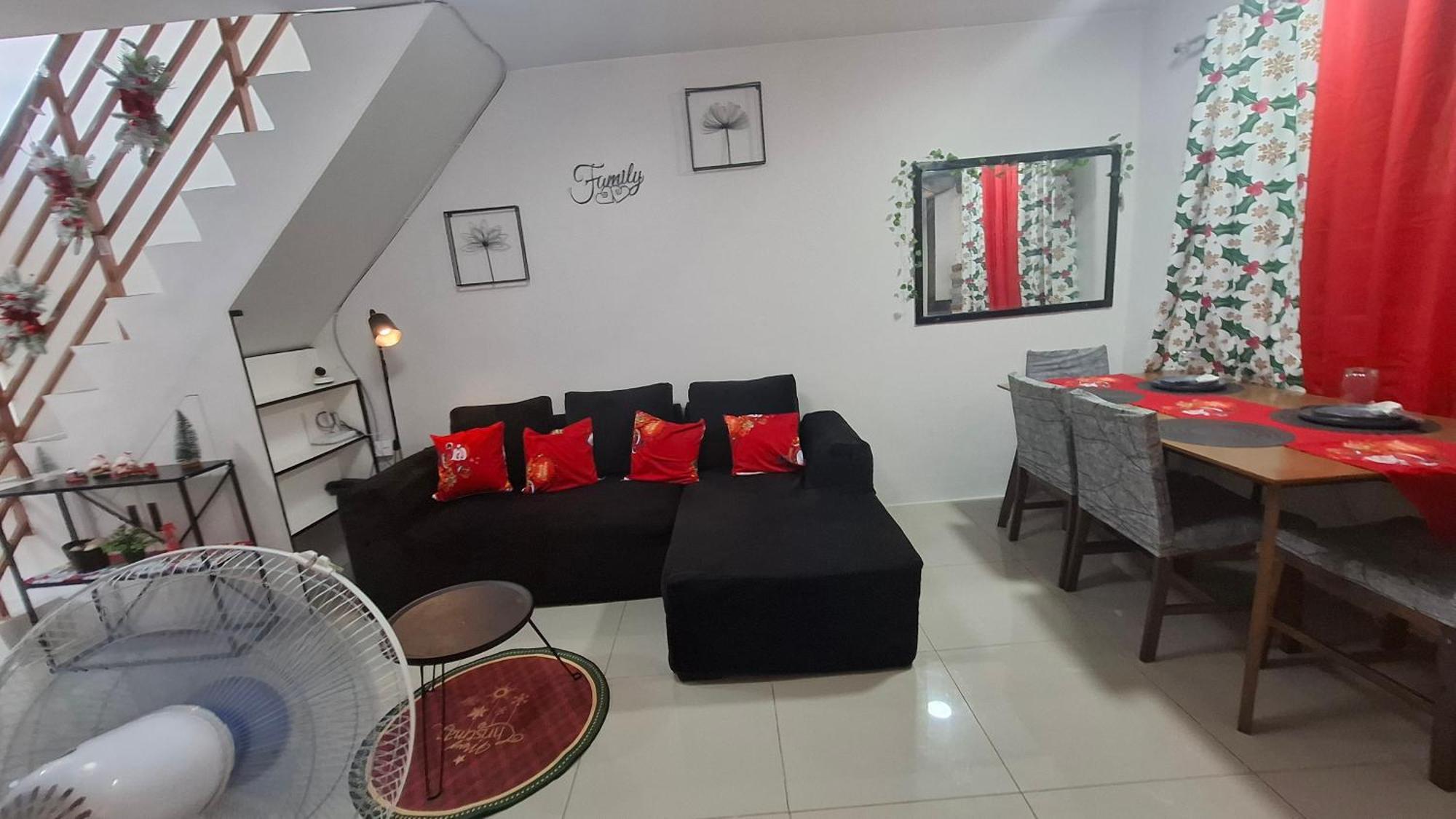Four Es Apartment *