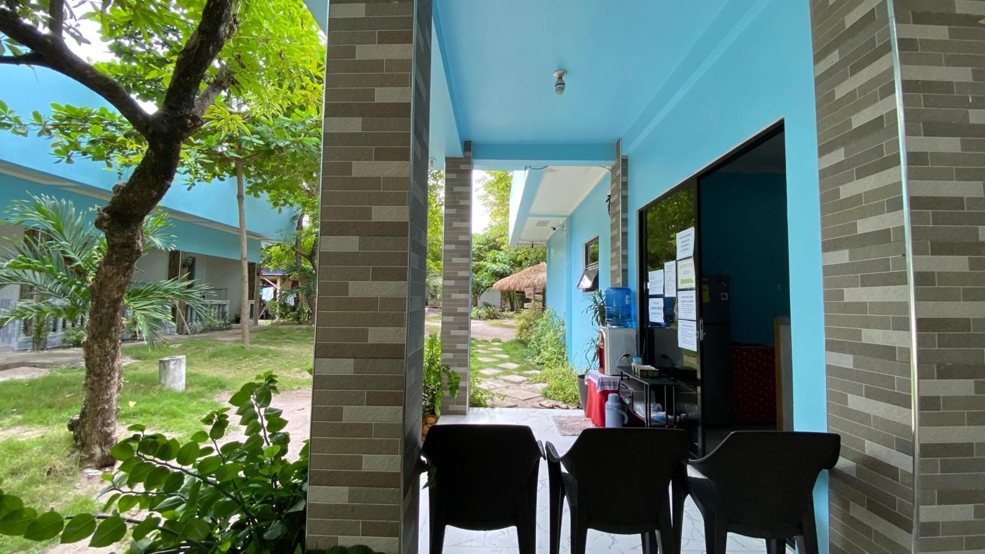 Elen - Island - Air-condition - Shared Toilet And Bath #5 Logon