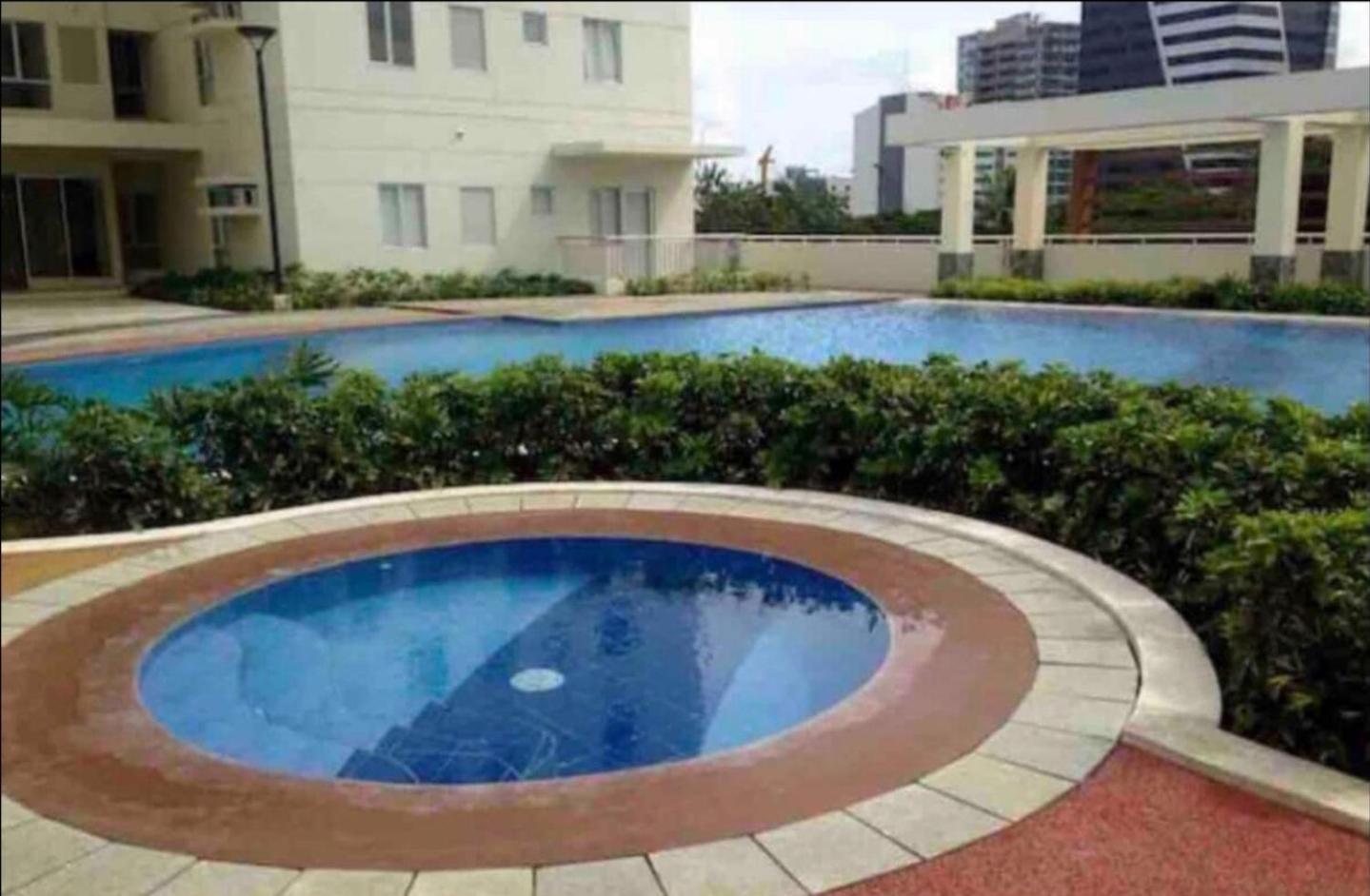 Penthouse - 2br In Avida Tower 1 - 500mbp Wifi! *