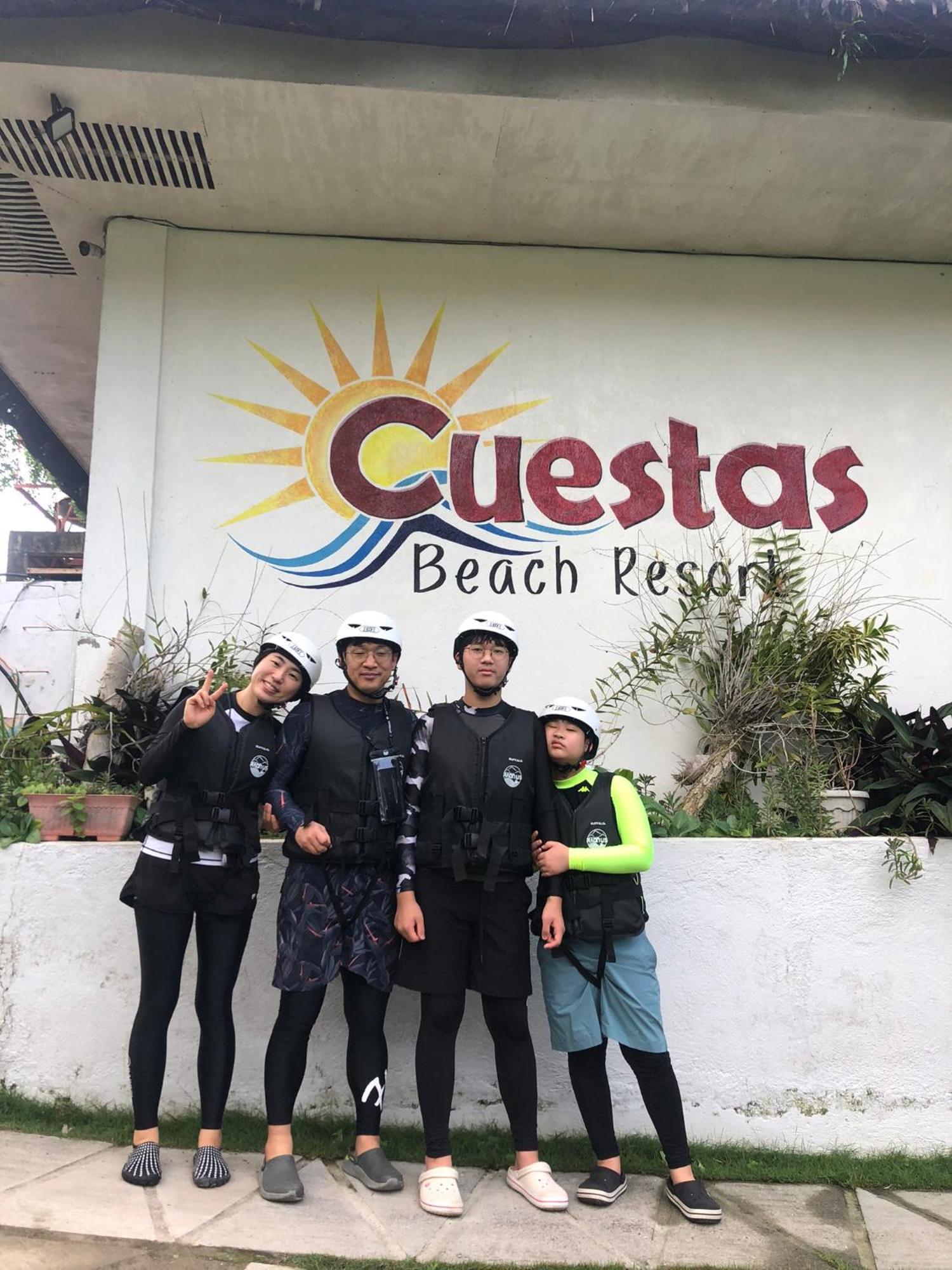 Cuestas And Restaurant Badian