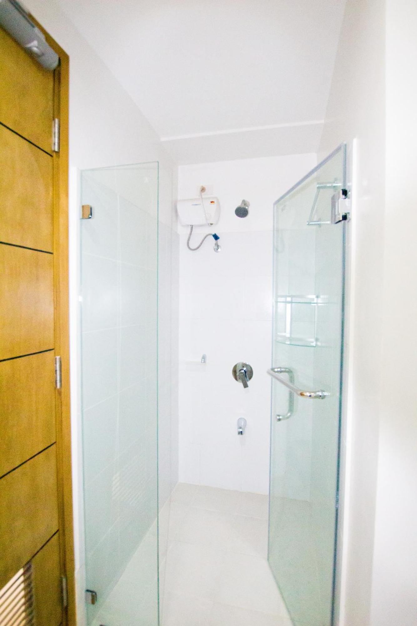 Apartment Casa - Vibrant Center Near Ayala Mall