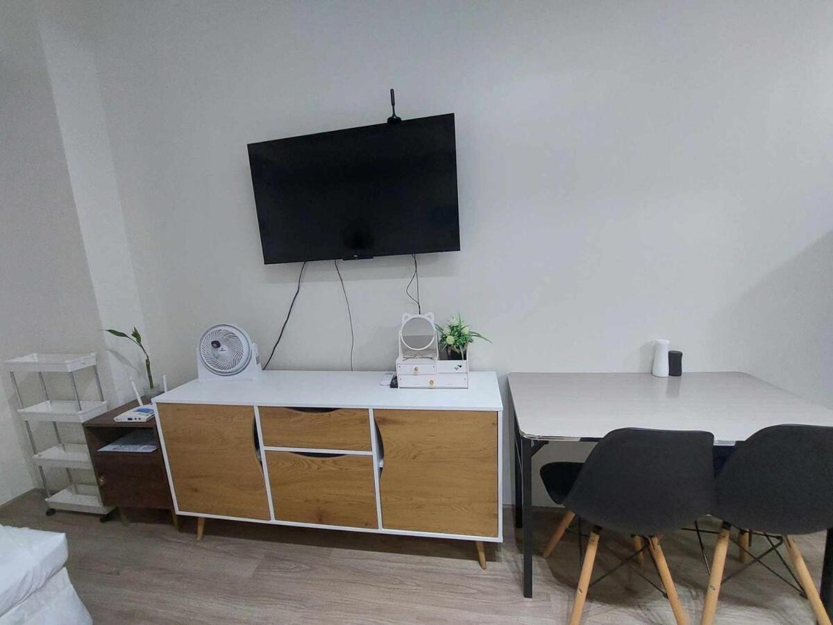 Apartment Fully Furnished-near It Park