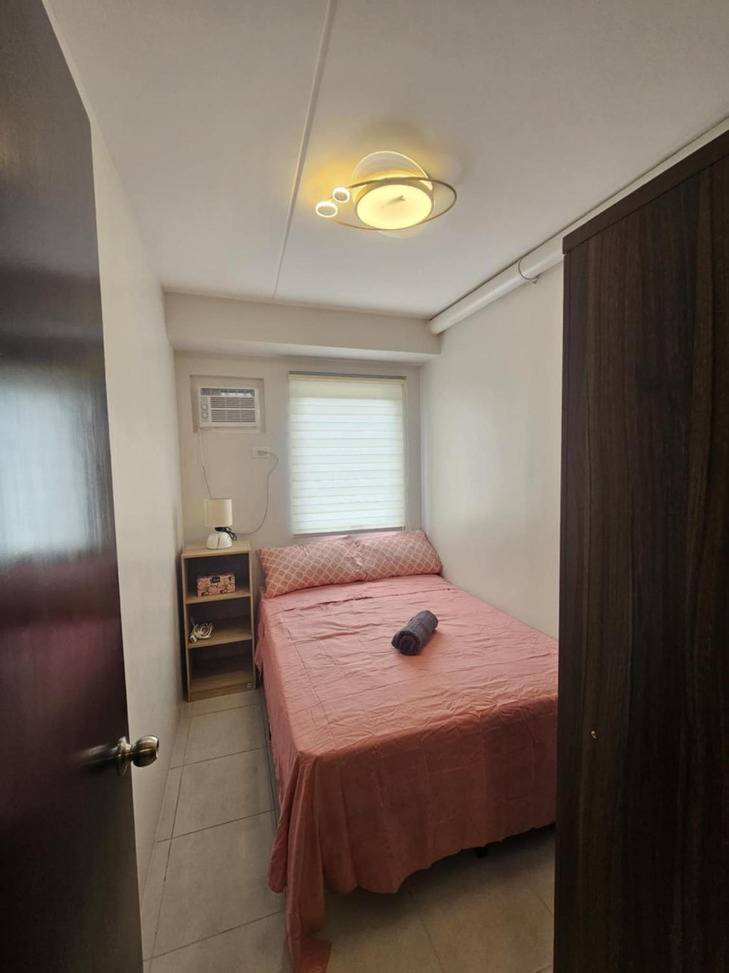 2br Unit Villahermia Staycation, Cebu Mandaue City
