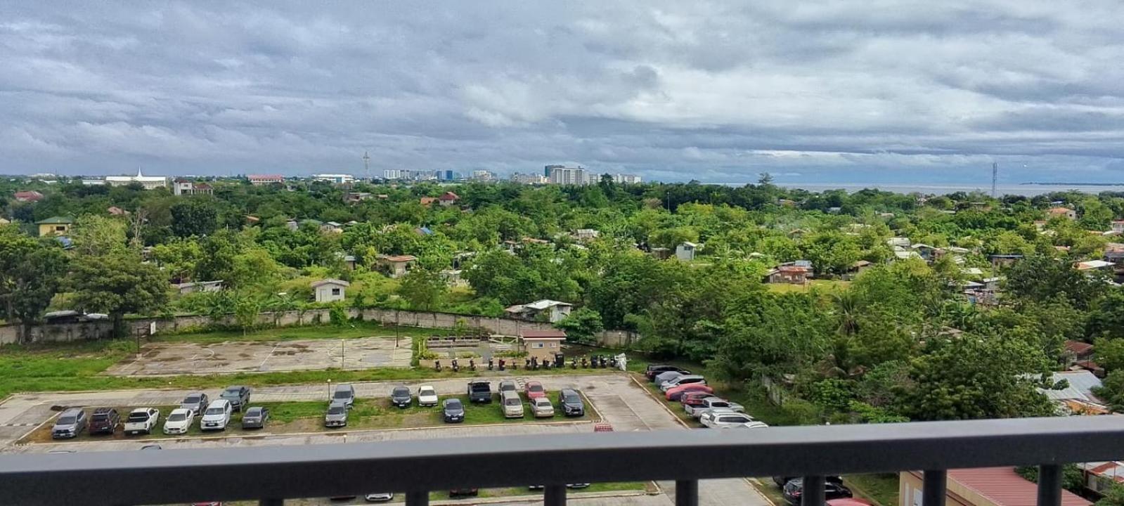 Apartment Luxury Condo-sea View- Near Lapu-Lapu City