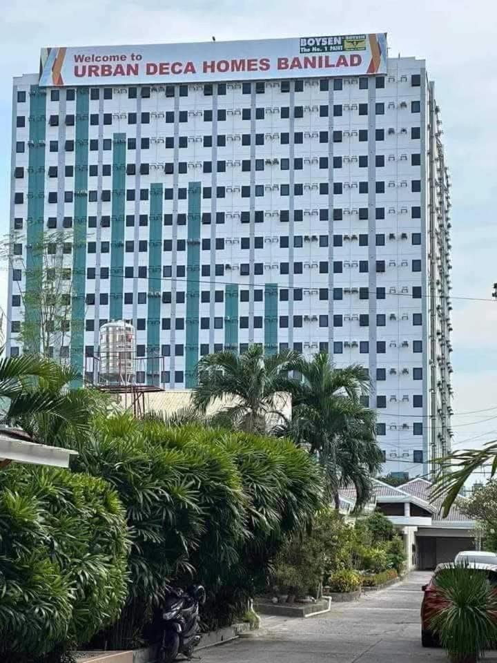 2 Bedroom Villahermia Staycation Apartment