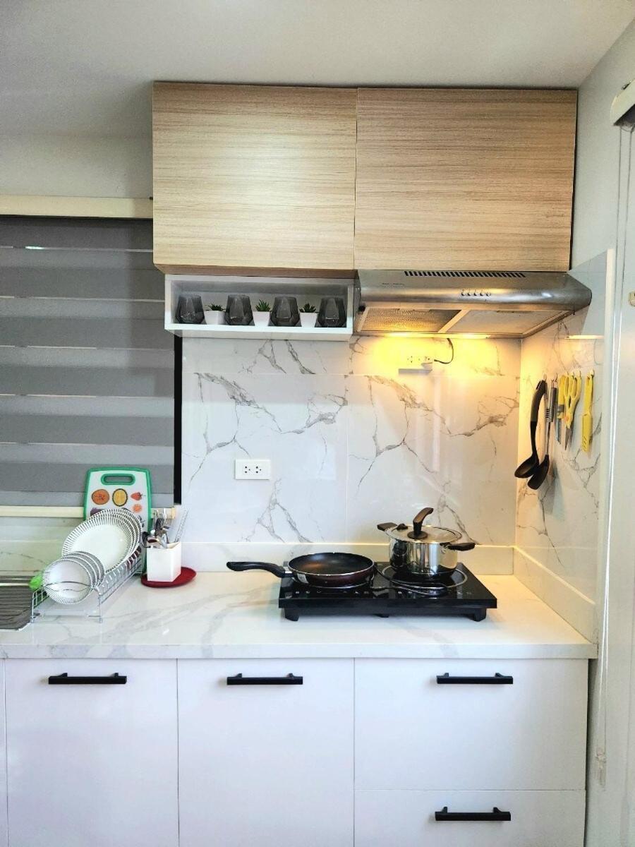 One Oasis 2 And 1 Living Near It Park Next To Golf Course Apartment *