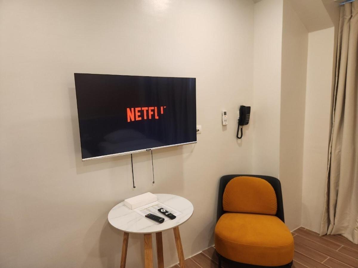 Apartment It Park Tree Wood New Furniture Water Front Casino 5m 1224 *