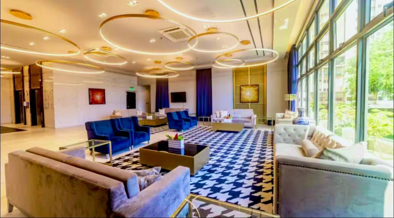 Chateau Nude Aparthotel