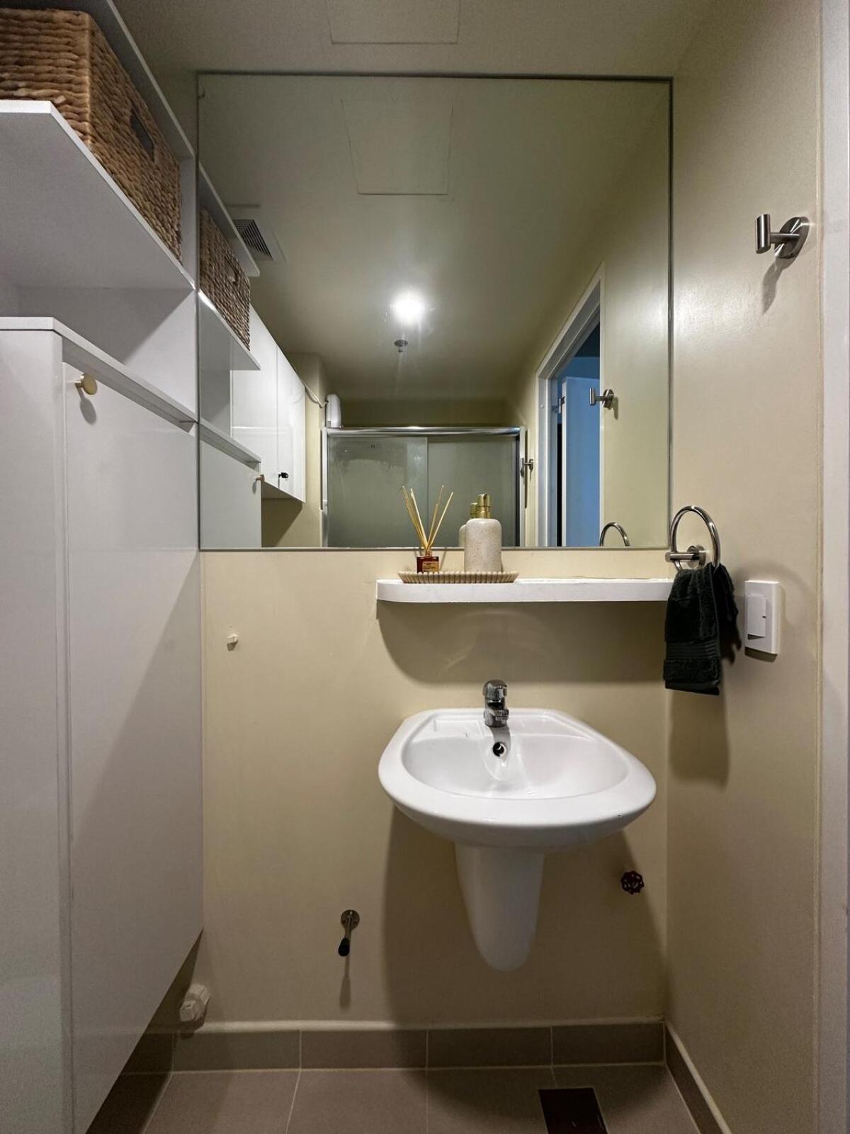 Apartment Private Unit In It Park