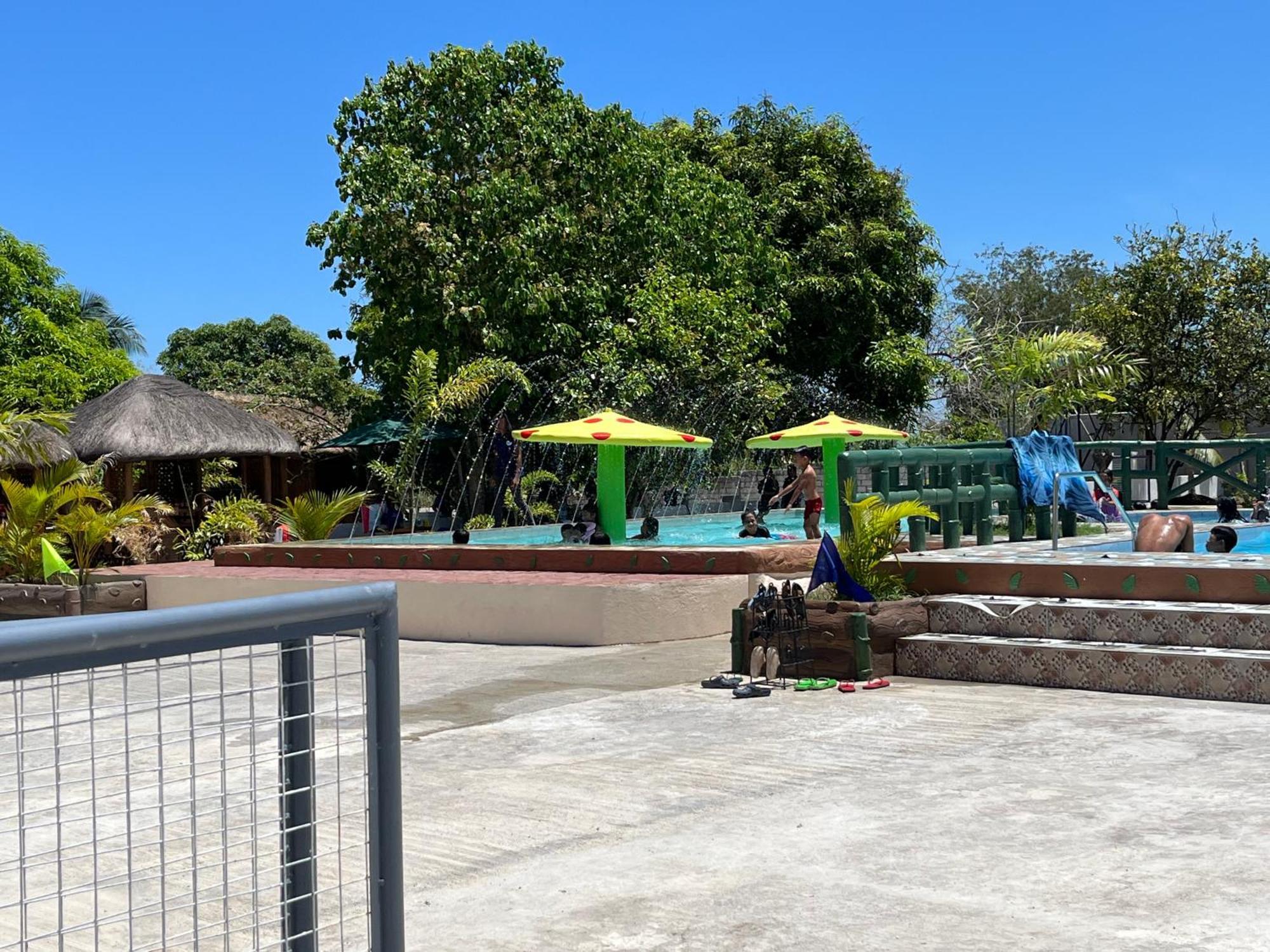 Maxbelle Mountain Hotel Daanbantayan